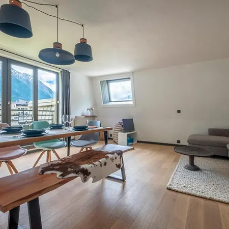 Apartment Of Charm With Terrace In Chamonix 아파트 *