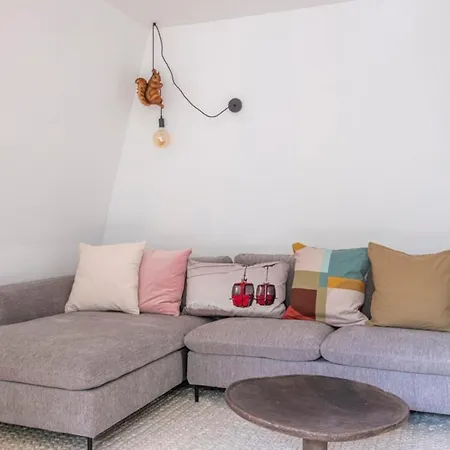 Apartment Of Charm With Terrace In Chamonix 샤모니