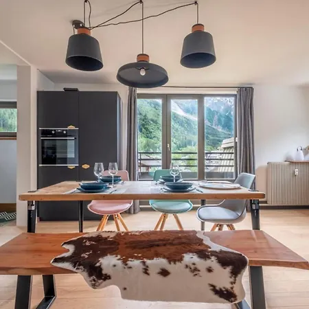 Apartment Of Charm With Terrace In Chamonix 아파트 샤모니