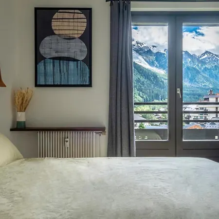 아파트 Apartment Of Charm With Terrace In Chamonix *